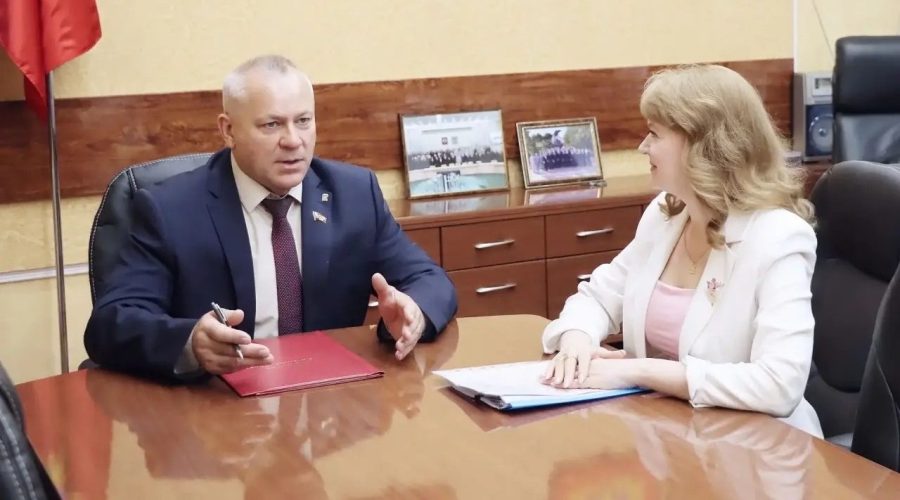 Валентин Суббот встретился с руководителем Управления Федерального казначейства по Брянской области