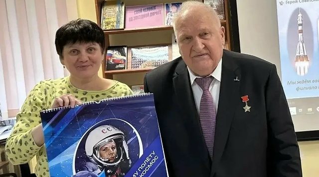 В Брянской областной детской библиотеке прошла встреча с космонавтом Виктором Афанасьевым.