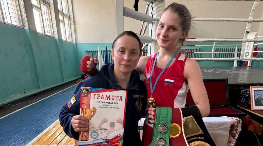 Трубчевские боксеры победили в турнире памяти героев СВО