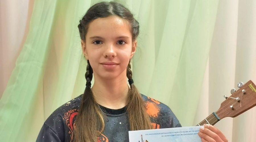 Школьница из трубчевской Белой Березки стала Дипломантом I степени в Республиканском конкурсе