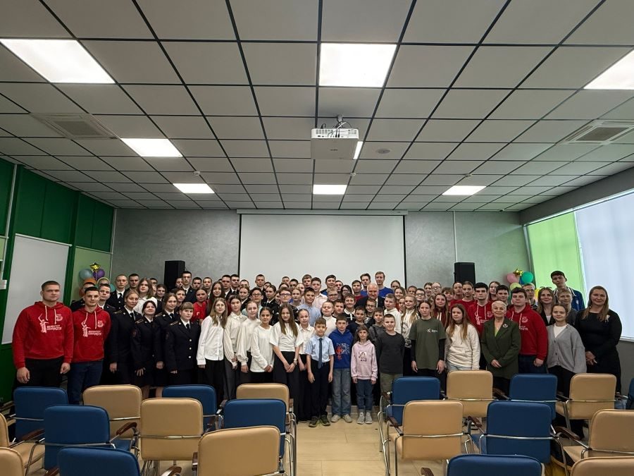 В Брянске прошла встреча с летчиком-космонавтом Виктором Афанасьевым