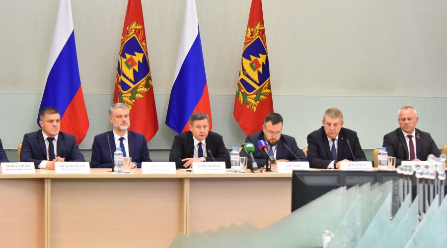 Врио губернатора Брянской области Егор Ковальчук приступил к работе в регионе