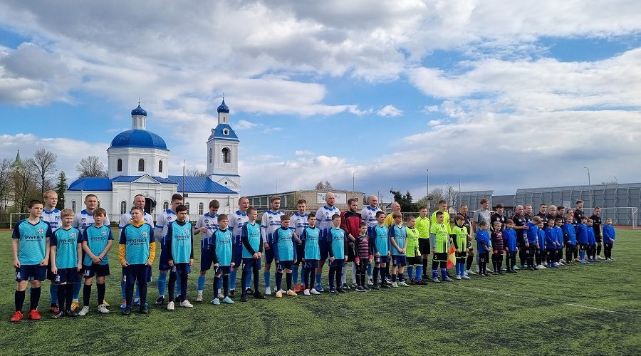 В Трубчевске стартовало первенство области по футболу