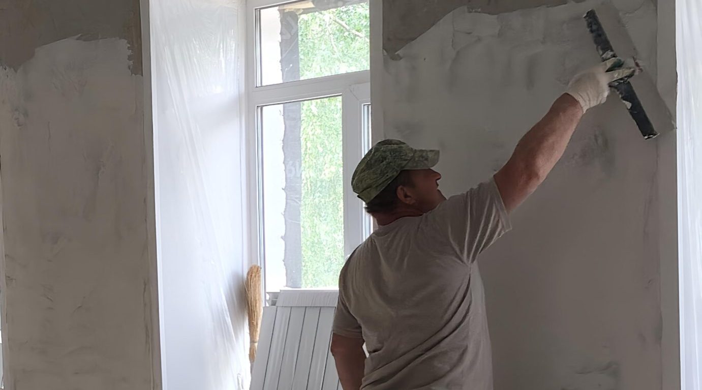 В Трубчевском детсаду «Белочка» продолжается масштабный ремонт