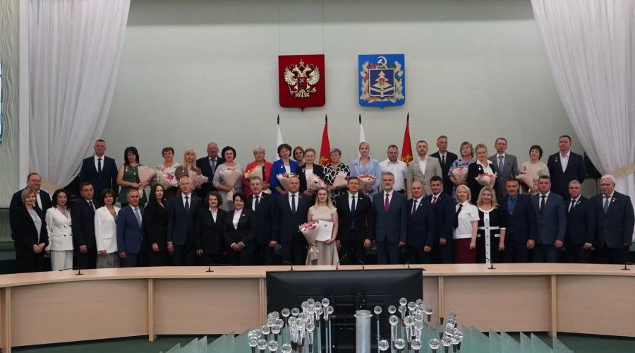 Врио губернатора Брянской области Егор Ковальчук поздравил медиков региона