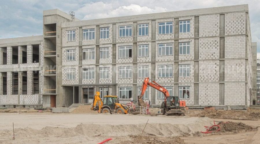 В Брянске строят крупные соцобъекты