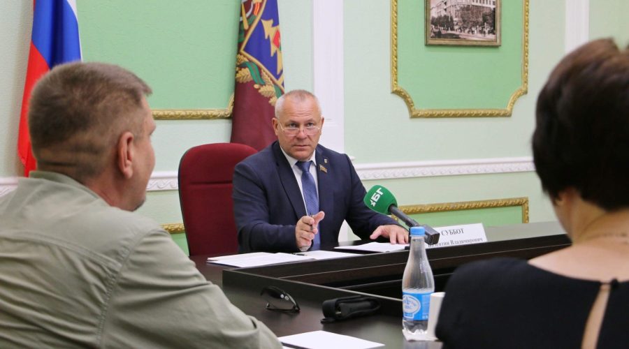 Валентин Суббот провел прием граждан