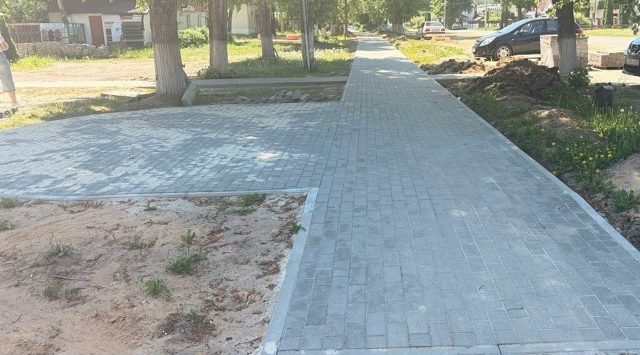 В Сеще Дубровского района благоустраивают общественную территорию