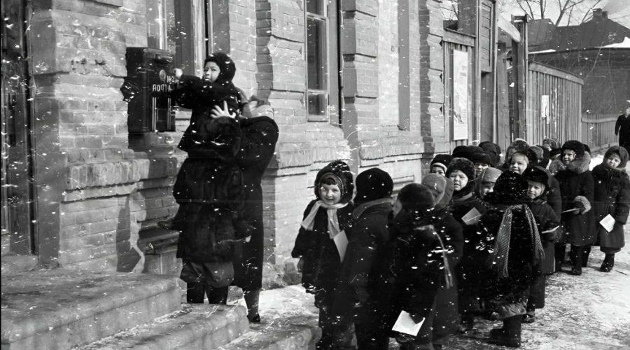 В День почты — об истории почтовой связи, маленьких трубчанах и старом фото