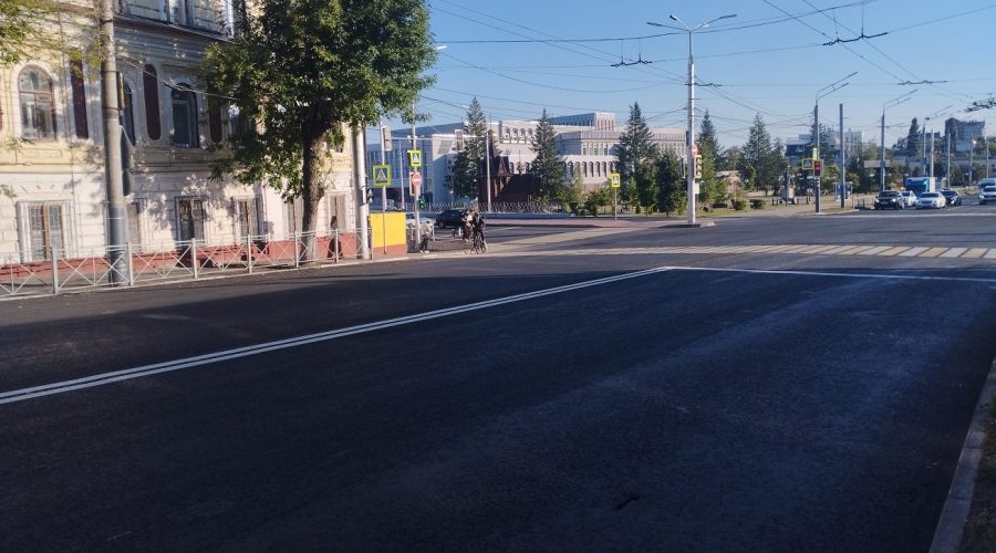 В Брянске обновляют дорогу к туристическим объектам