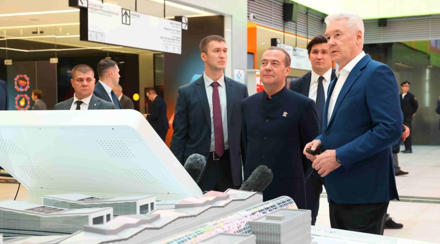 Медведев: технологическое лидерство должно стать основой российской экономики
