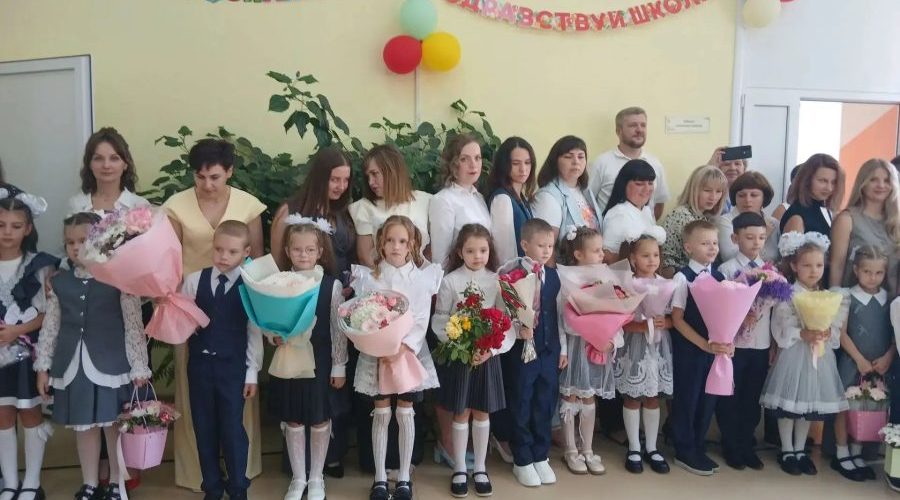 В Трубчевской гимназии прошла торжественная линейка, посвященная 1 Сентября