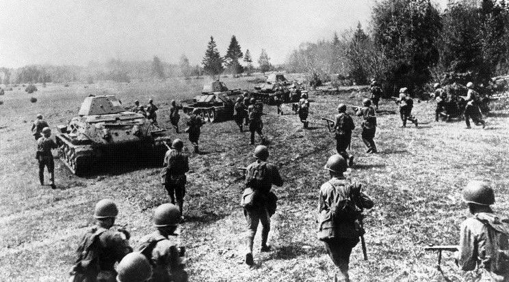 23 сентября 1943 года от немецко-фашистских захватчиков была освобождена Унеча Брянской области