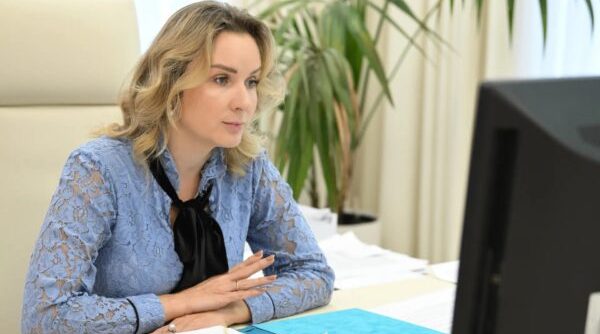Для брянских родителей подготовили видеоуроки о кибербезопасности детей