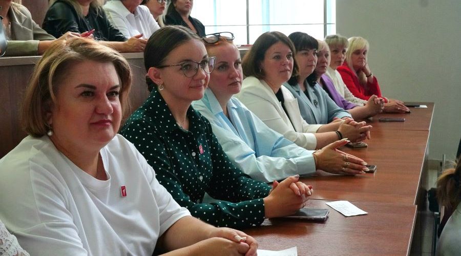 Трубчане приняли участие в региональном Слете наставников «Движения первых» Брянской области