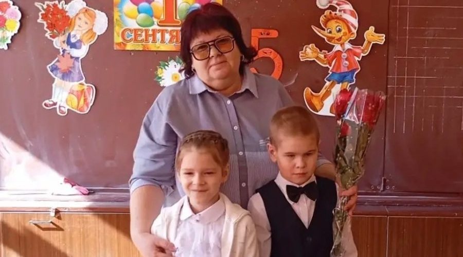 В трубчевской Белоберезковской школе №1 в День знаний чествовали первоклассников