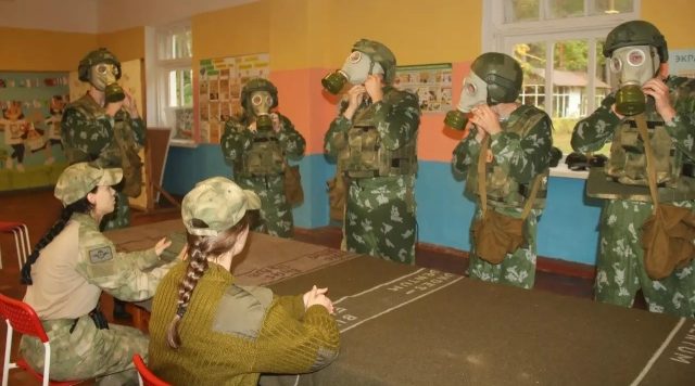 На Брянщине стартовал областной слёт команд военно-патриотических объединений «Тропою героев»