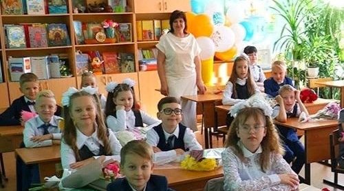 Глава региона Егор Ковальчук поздравил брянских педагогов с Днем учителя