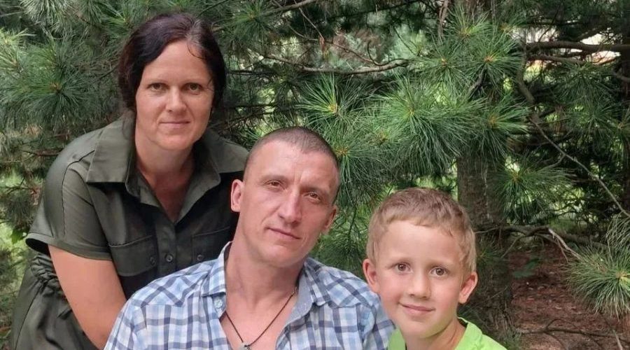 Губернатор Брянской области Егор Ковальчук поздравил жителей региона с Днем отца