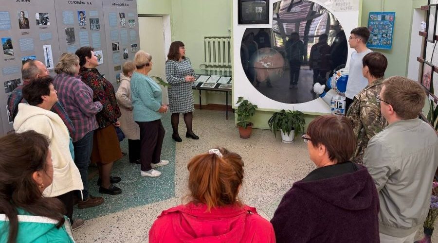Сотрудники Трубчевского планетария в рамках Всемирной недели космоса принимают гостей